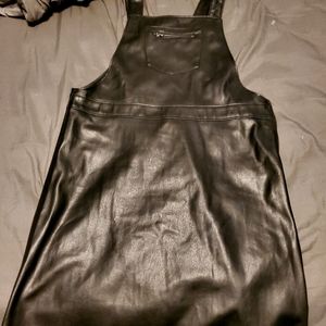 Reitmans pleather overall skirt size S